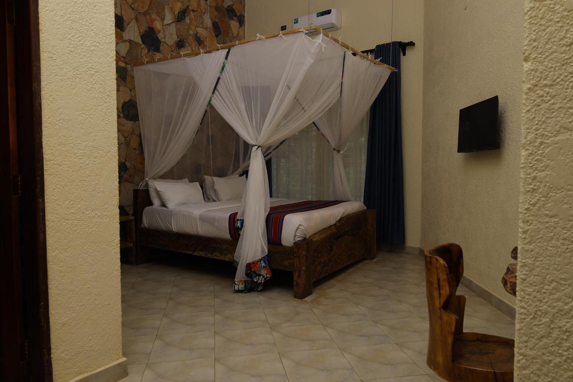 Kabalega Resort - Masindi Esterno foto